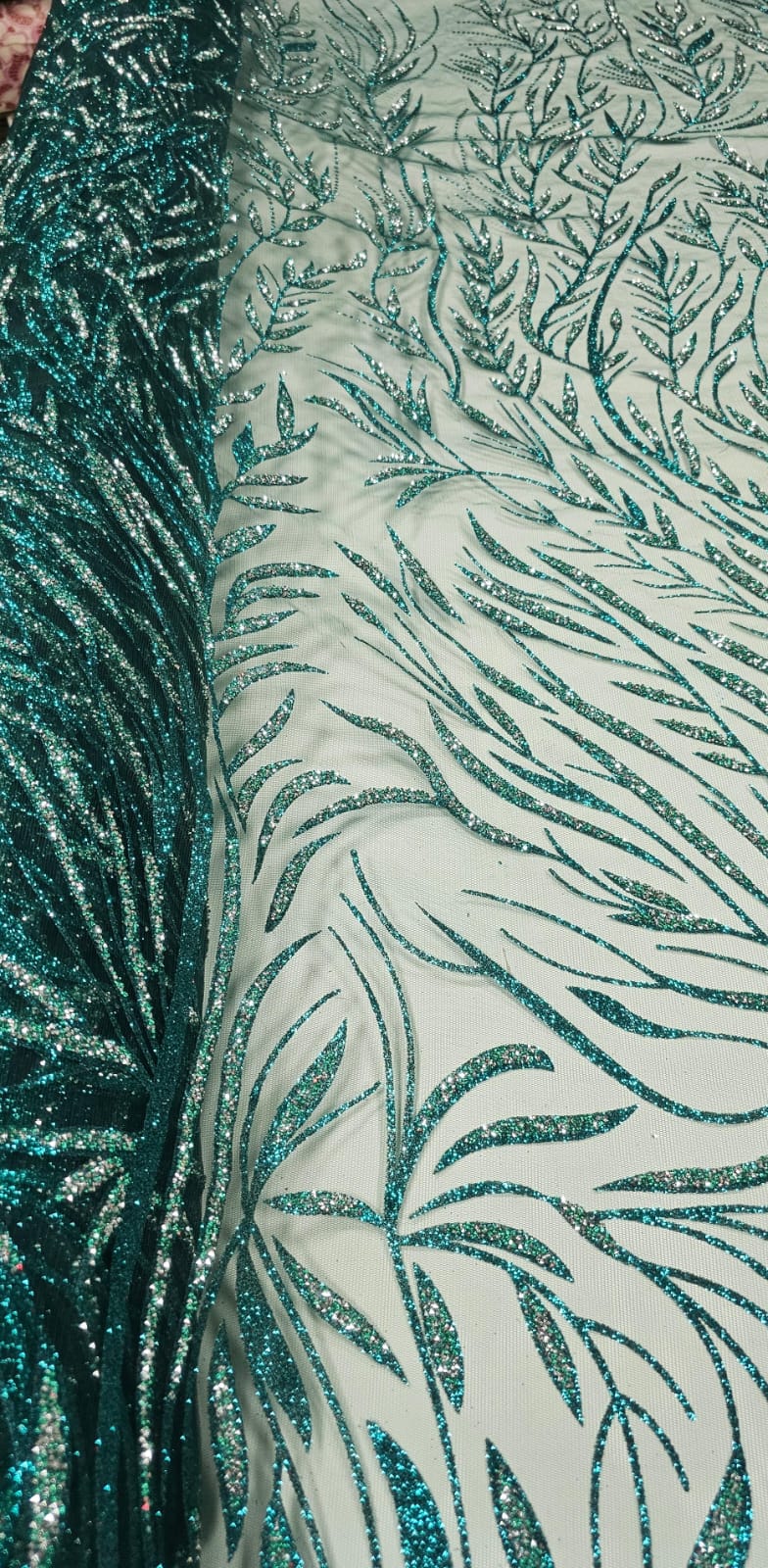 Tule Diamond Verde Esmeralda Modelo LYD064