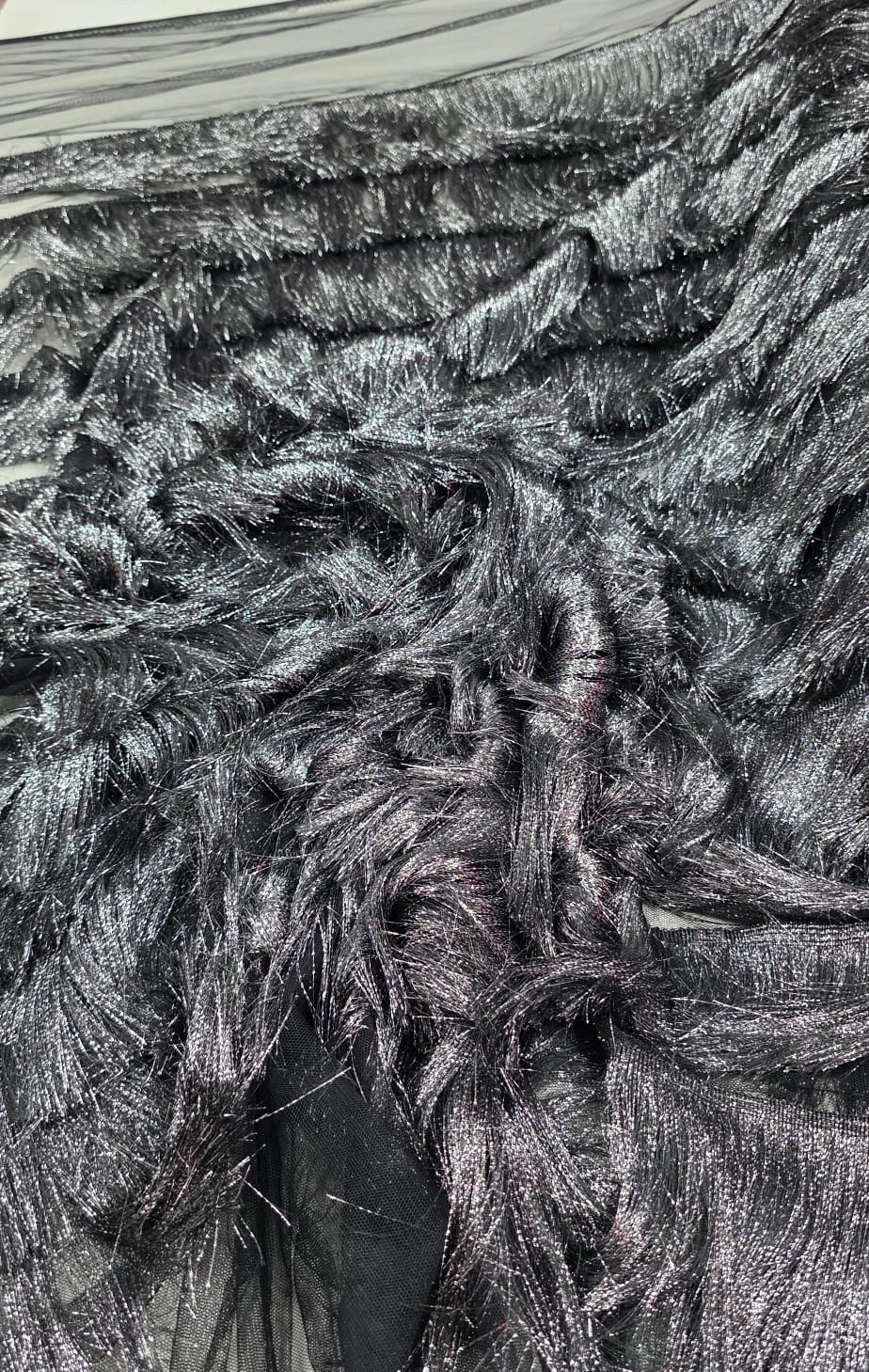 Tule com Franjas Metálicas Preto com Prata