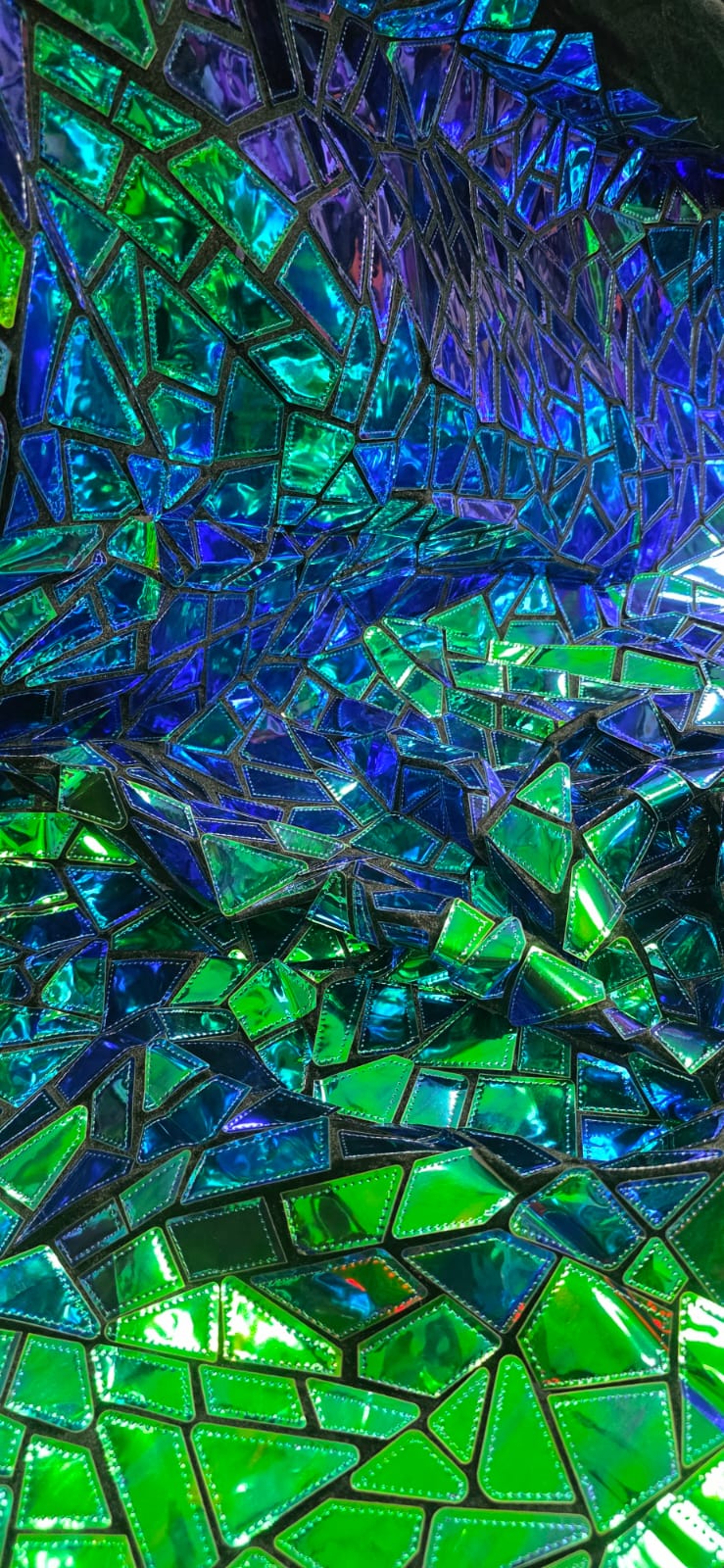 Veludo Bordado Flash Back Azul Royal e Verde Holográfico 