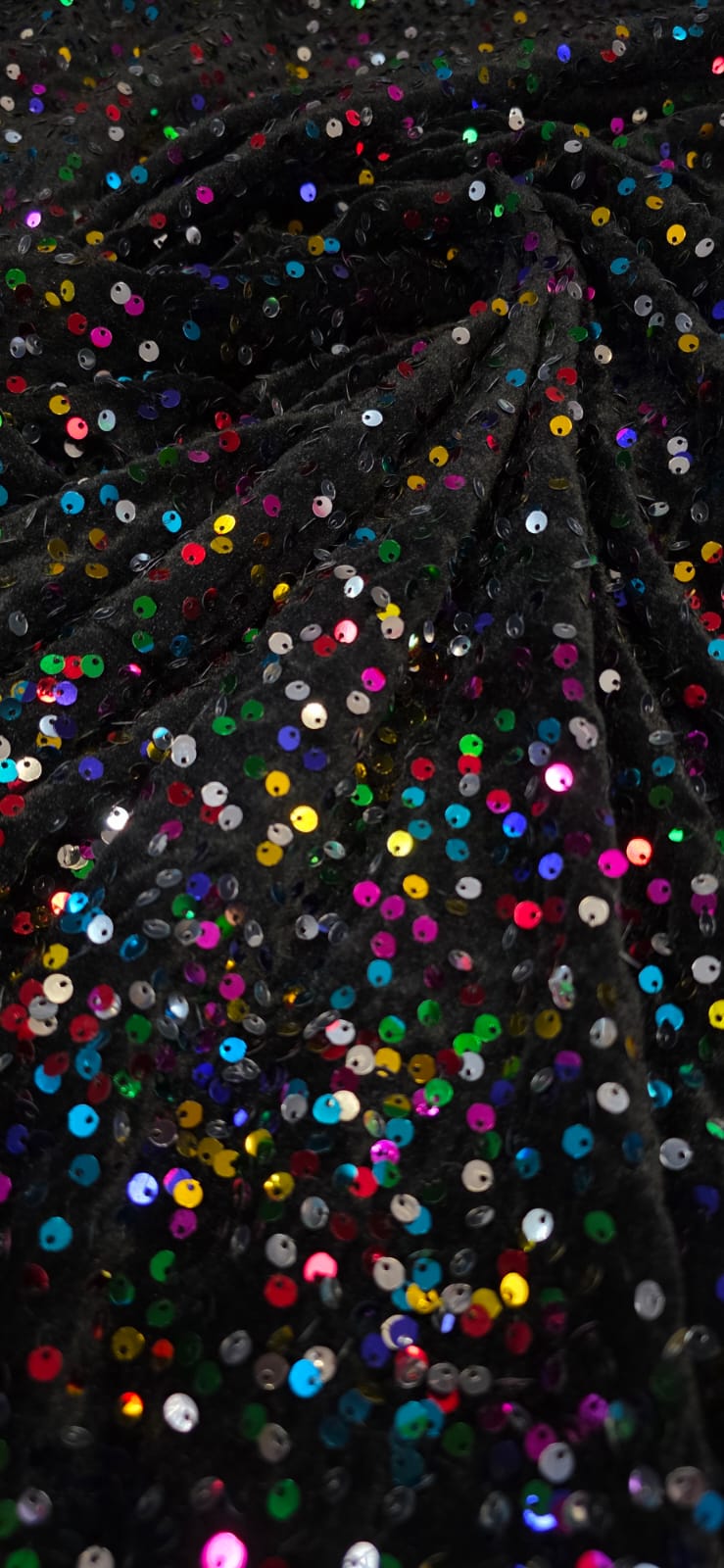 Veludo Cristal Bordado Preto Multicolor