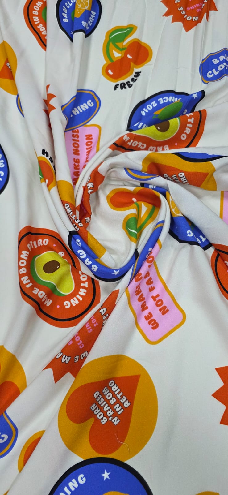 Viscose Premium Baw Made in Bom Retiro Fundo Branco 