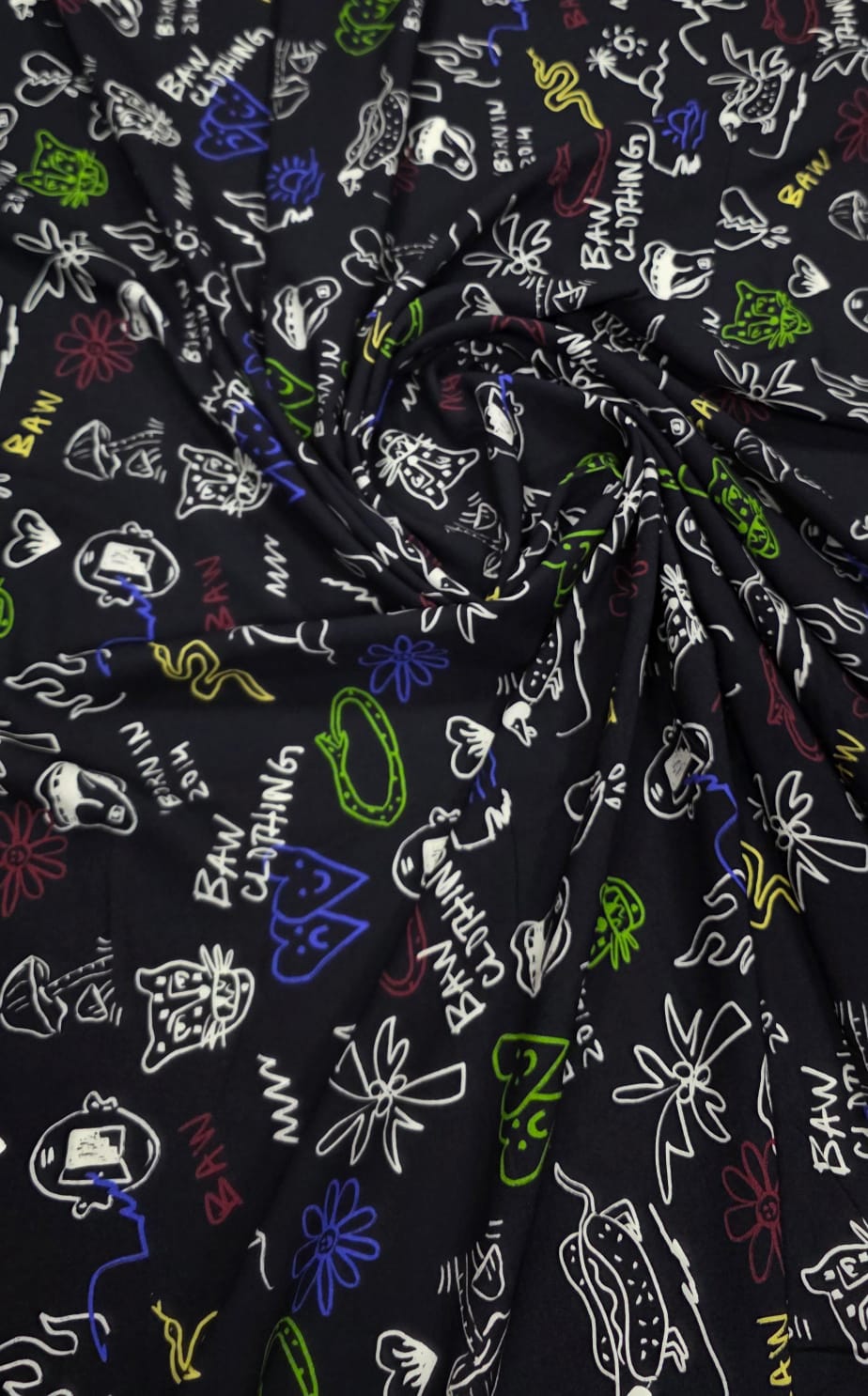 Viscose Premium Baw Rabiscos Fundo Preto