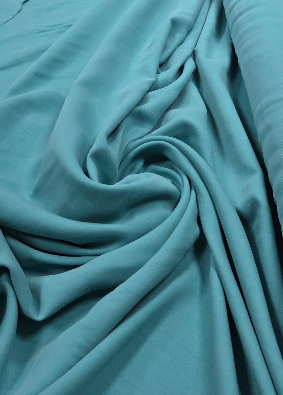 Viscose Lisa Premium Sarjada Aveludada Verde Petróleo Claro