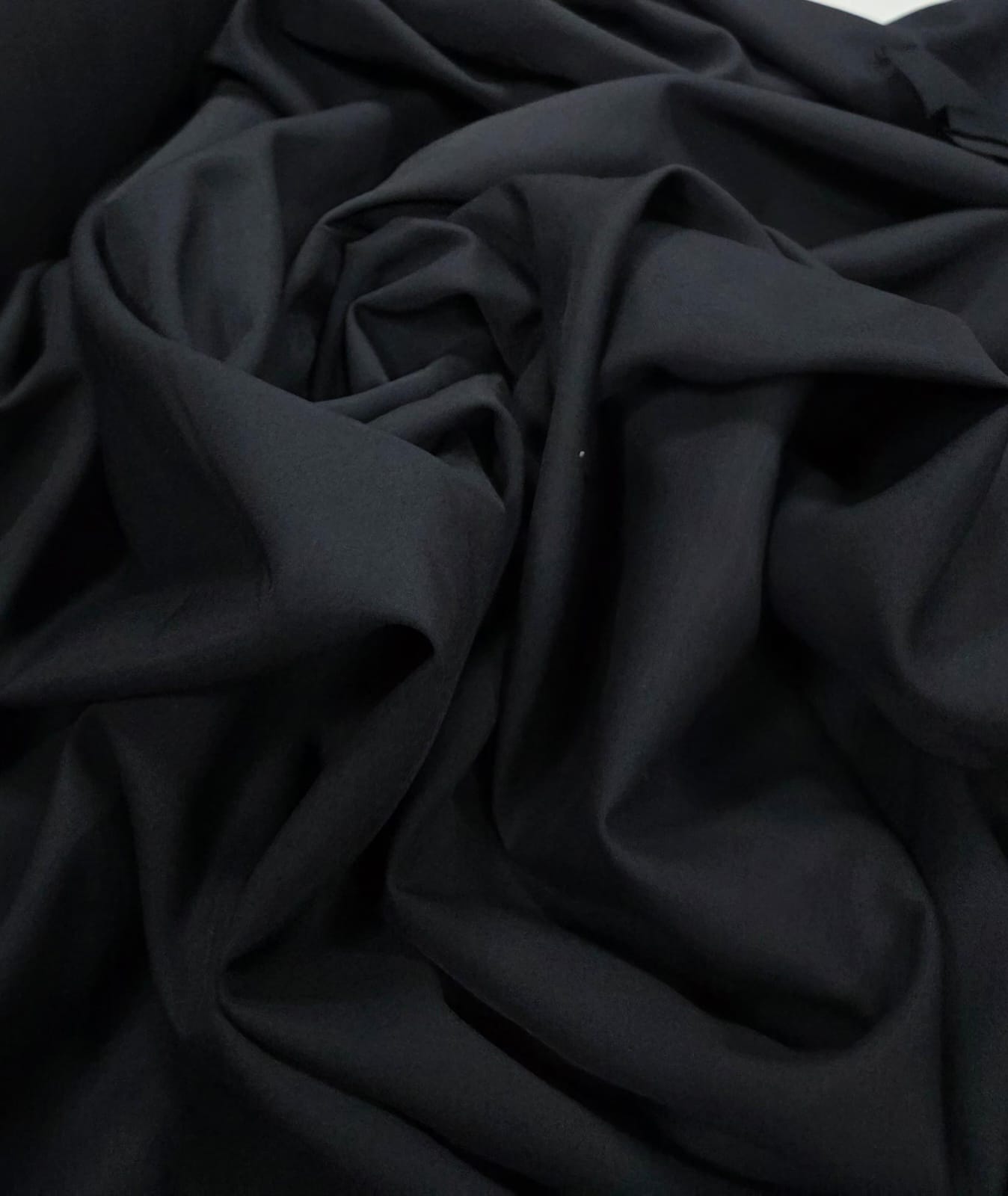 Viscose Pesada Acetinada Mirella Preto
