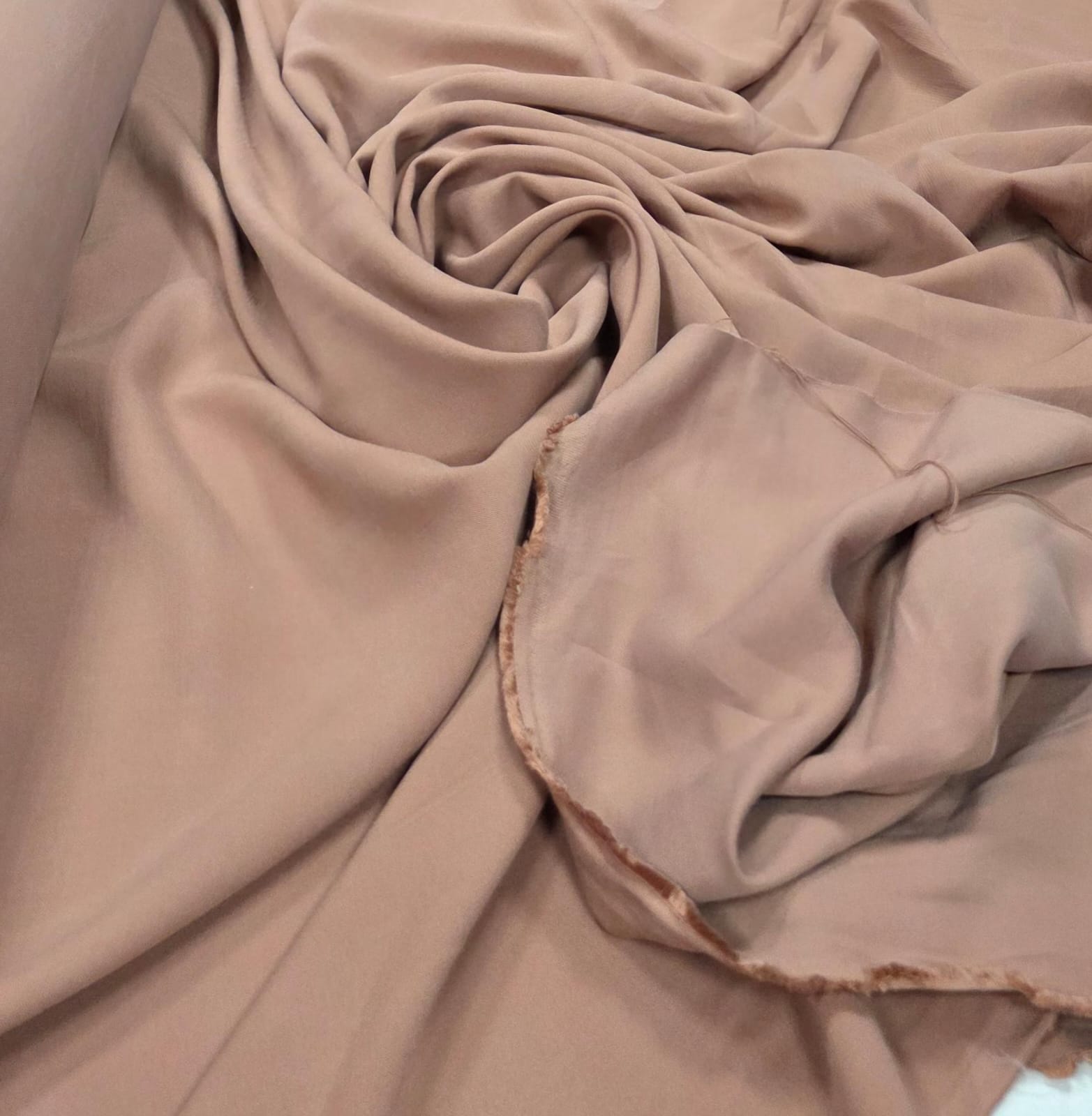 Viscose Pesada Sarjada Acetinada Rosê